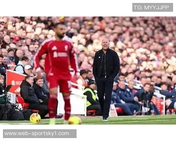 埃因霍温队长直言利物浦进攻乏力仅靠角球制造威胁